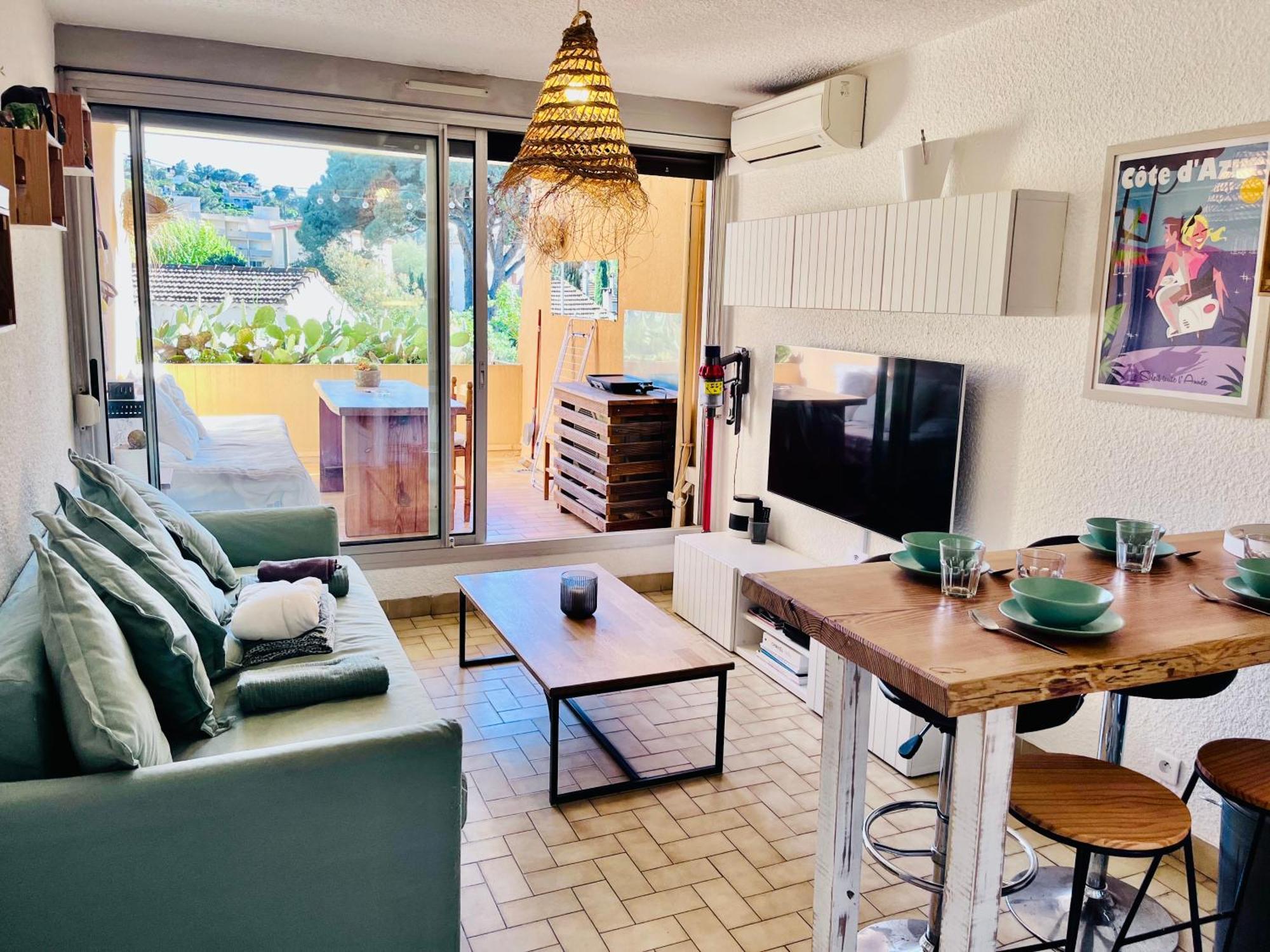 Cosy Deux Pieces Pour 4 Personnes En Centre Ville Classe Cavalaire-sur-Mer Exterior photo